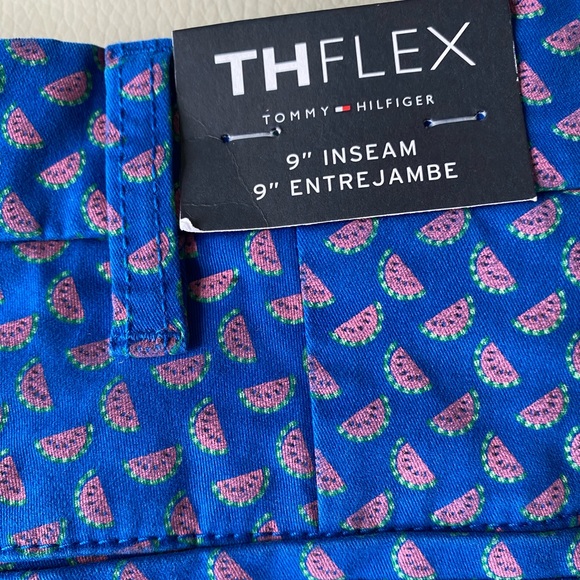 TOMMY HILFIGER shorts - Picture 2 of 8